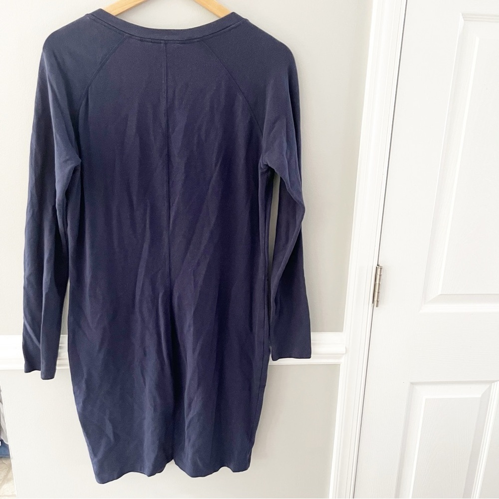 Athleta Navy Blue Oversized Sweatshirt Enchanted Dress Size Medium - Picture 5 of 9
